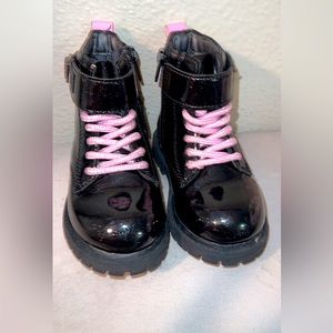 Carter’s Toddlers Boots